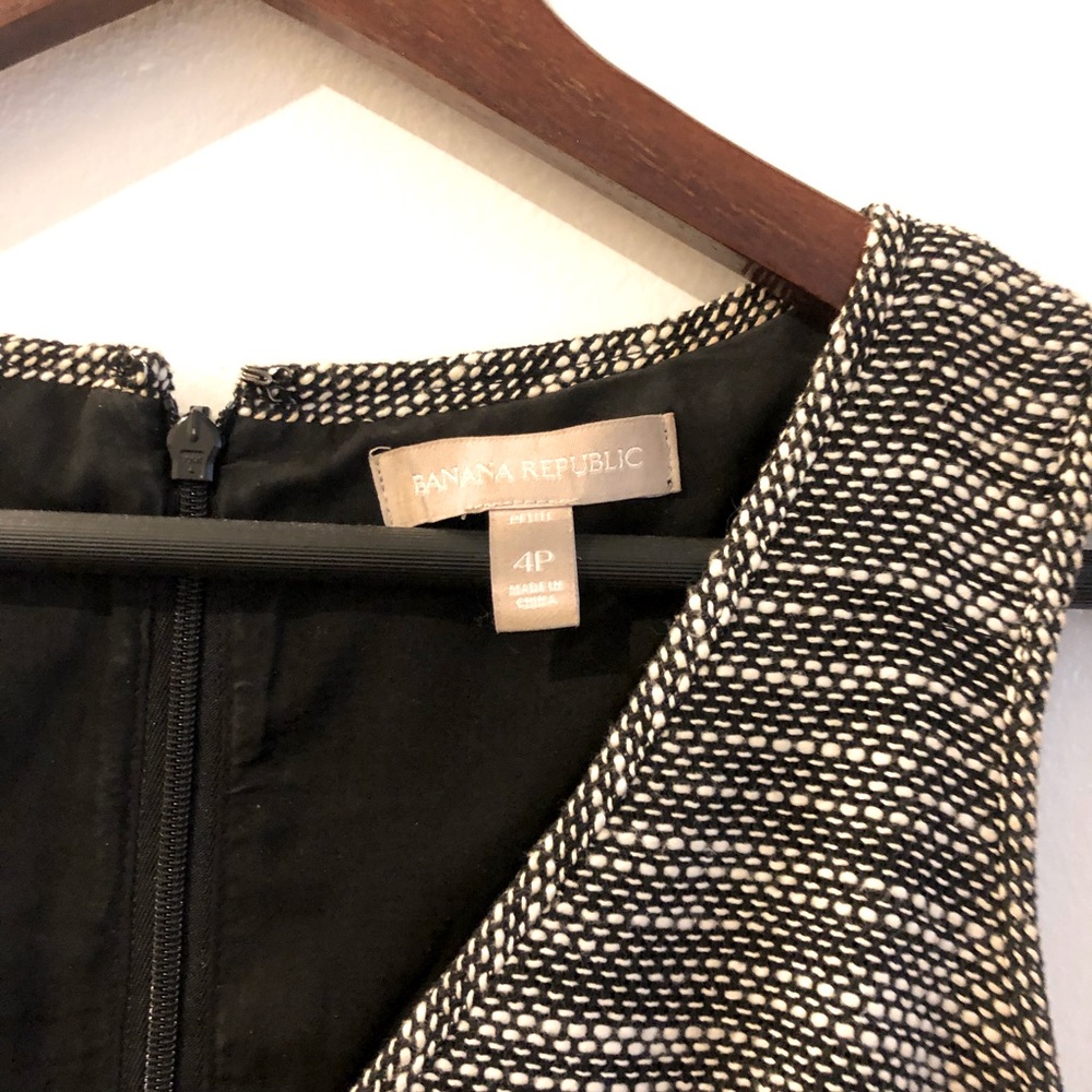Banana Republic Black and White Tweed Dress - Picture 3 of 3